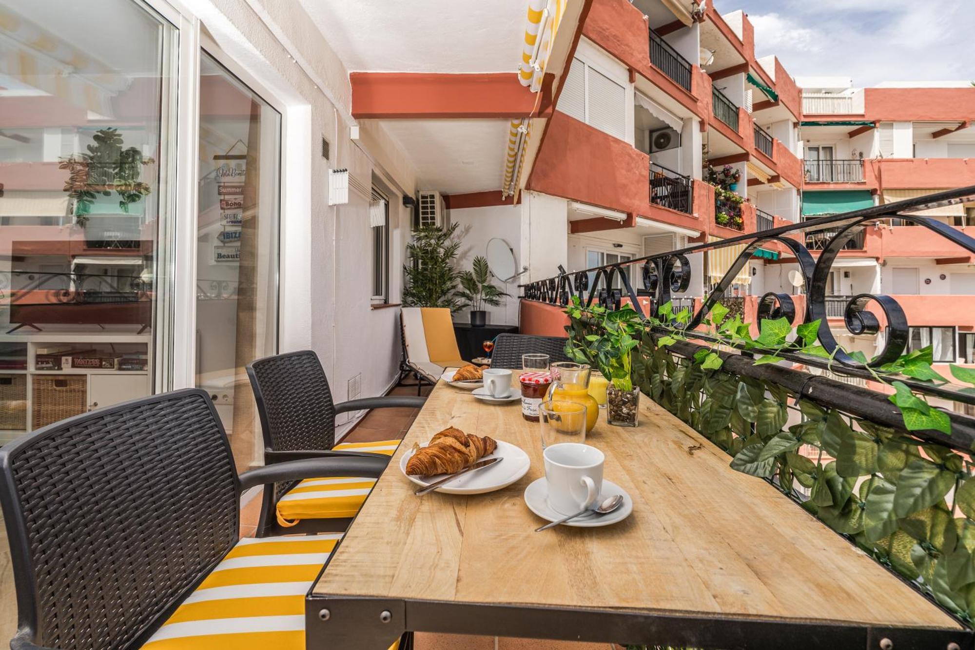 Seaview Apartament Solymar ฮาเวอา ภายนอก รูปภาพ